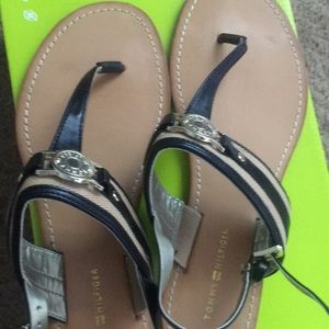 Very cute sandals easy to match with clothes